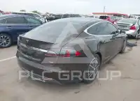 2012 Tesla Model S фото