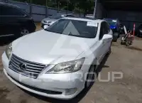 2012 Lexus ES350 photo