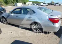 2012 Lexus LS460 photo