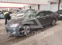 2012 Lexus LS460 photo