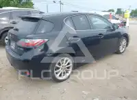 2012 Lexus CT200 photo
