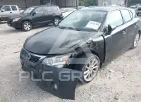 2012 Lexus CT200 photo
