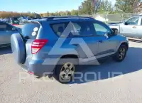 2012 Toyota RAV4 фото