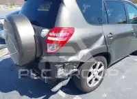 2012 Toyota RAV4 photo