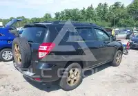 2012 Toyota RAV4 фото