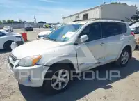 2012 Toyota RAV4 фото