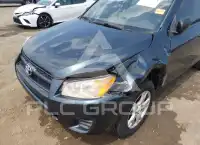 2012 Toyota RAV4 photo