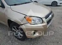 2012 Toyota RAV4 фото