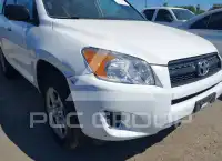 2012 Toyota RAV4 фото