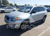 2012 Toyota RAV4 фото