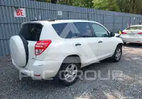 2012 Toyota RAV4 фото
