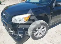 2012 Toyota RAV4 фото