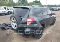 2012 Toyota RAV4 фото