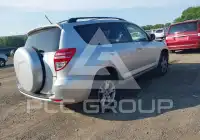 2012 Toyota RAV4 фото