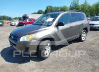 2012 Toyota RAV4 photo