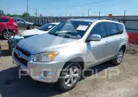 2012 Toyota RAV4 фото