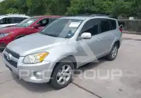 2012 Toyota RAV4 фото
