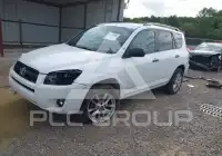 2012 Toyota RAV4 фото