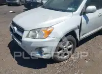 2012 Toyota RAV4 фото