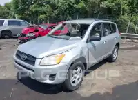 2012 Toyota RAV4 фото