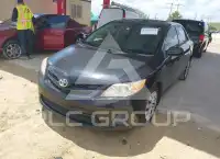 2012 Toyota COROLLA фото