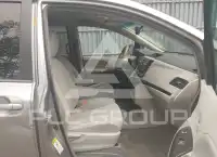 2012 Toyota SIENNA фото