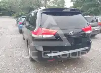 2012 Toyota SIENNA фото