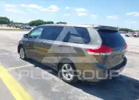 2012 Toyota SIENNA фото
