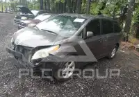 2012 Toyota SIENNA фото