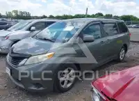 2012 Toyota SIENNA фото