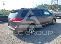 2012 Toyota SIENNA фото