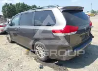 2012 Toyota SIENNA фото