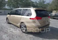 2012 Toyota SIENNA фото