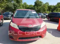 2012 Toyota SIENNA фото