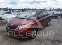 2012 Toyota SIENNA фото