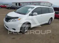 2012 Toyota SIENNA фото