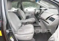 2012 Toyota SIENNA фото