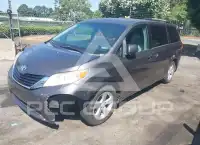 2012 Toyota SIENNA фото