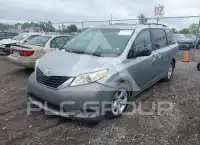 2012 Toyota SIENNA фото