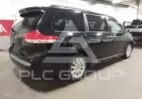 2012 Toyota SIENNA photo
