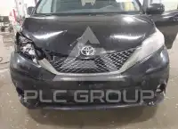 2012 Toyota SIENNA фото