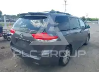 2012 Toyota SIENNA photo