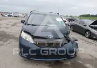 2012 Toyota SIENNA фото