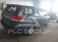 2012 Toyota SIENNA photo