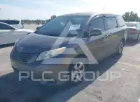 2012 Toyota SIENNA фото
