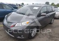 2012 Toyota SIENNA фото