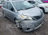 2012 Toyota SIENNA фото
