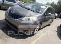 2012 Toyota SIENNA фото