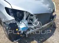 2012 Toyota SIENNA фото