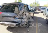 2012 Toyota SIENNA фото